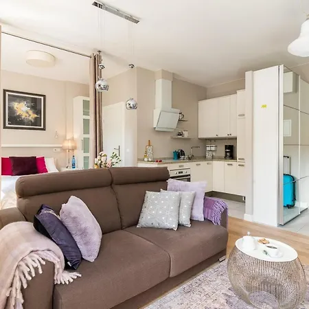 Rent Like - Nowy Swiat 47a Warsaw
