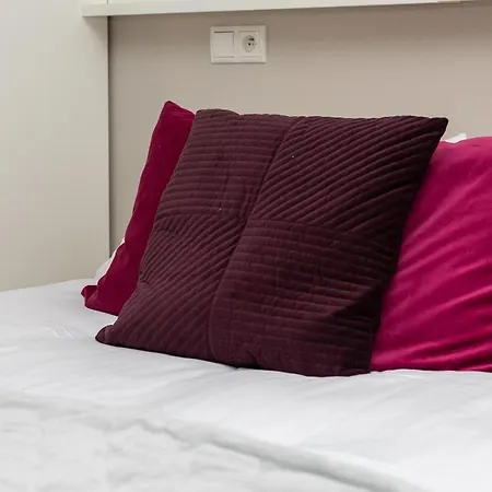 Rent Like - Nowy Swiat 47a Warsaw